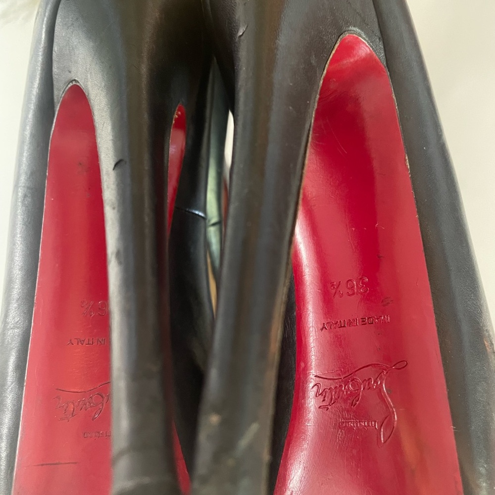 36 1/2 Authentic Christian Louboutin  High Heel
